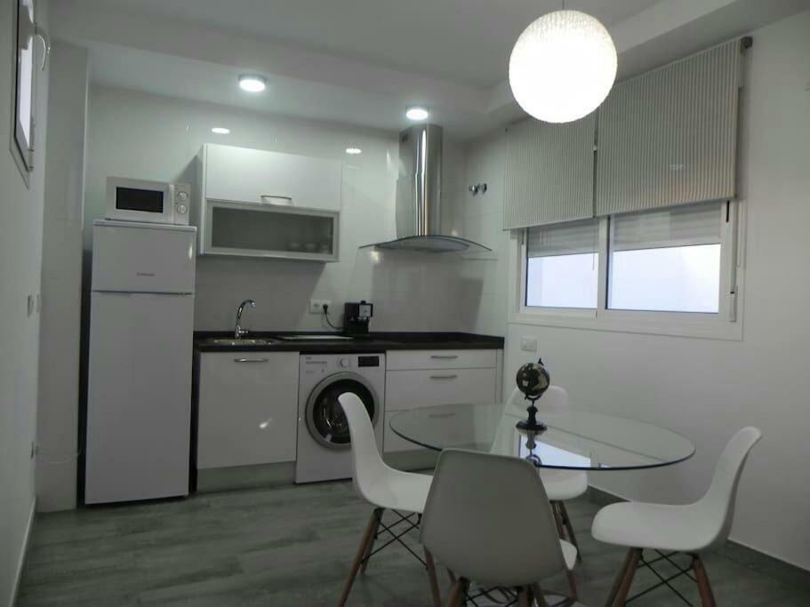 Atico Con Terraza En Alameda De Hercules Apartment *
